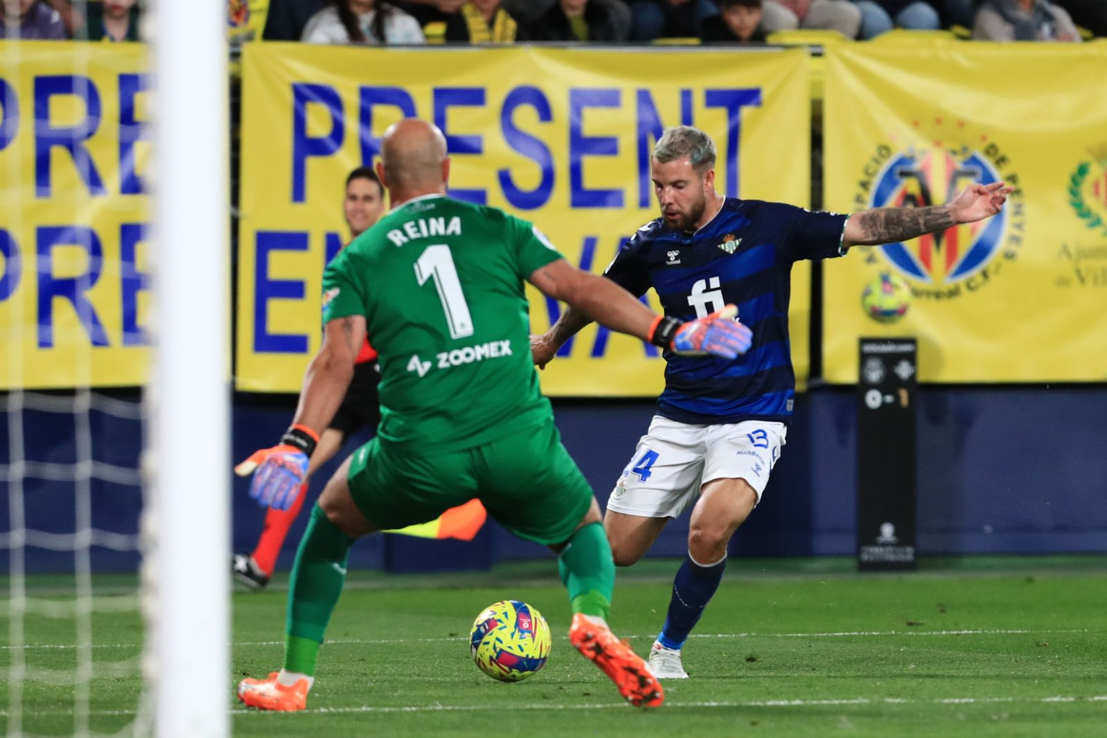 Ruibal encara a Reina en La Cerámica.