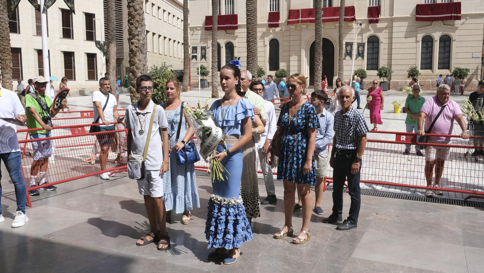 Ofrenda floral a la Virgen del Mar en la Feria de Almería 2024, en imágenes