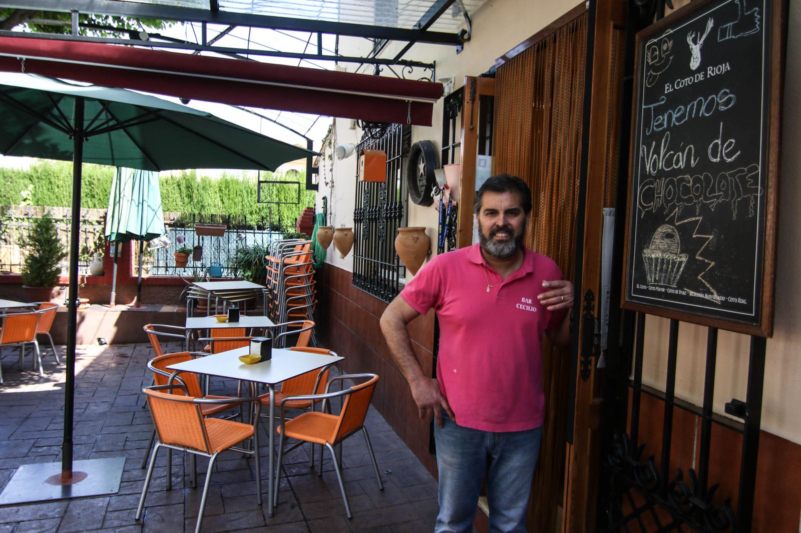 Cecilio, una cita  con las papas a lo pobre con huevo