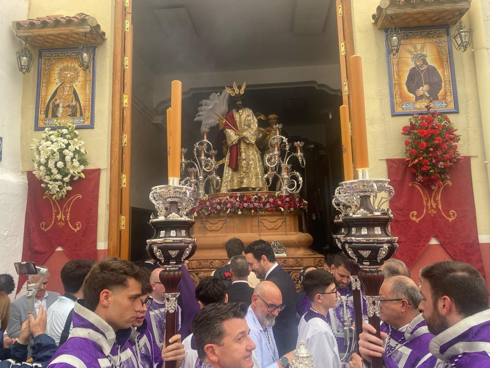 Tarde de Domingo de Ramos con cielos grises