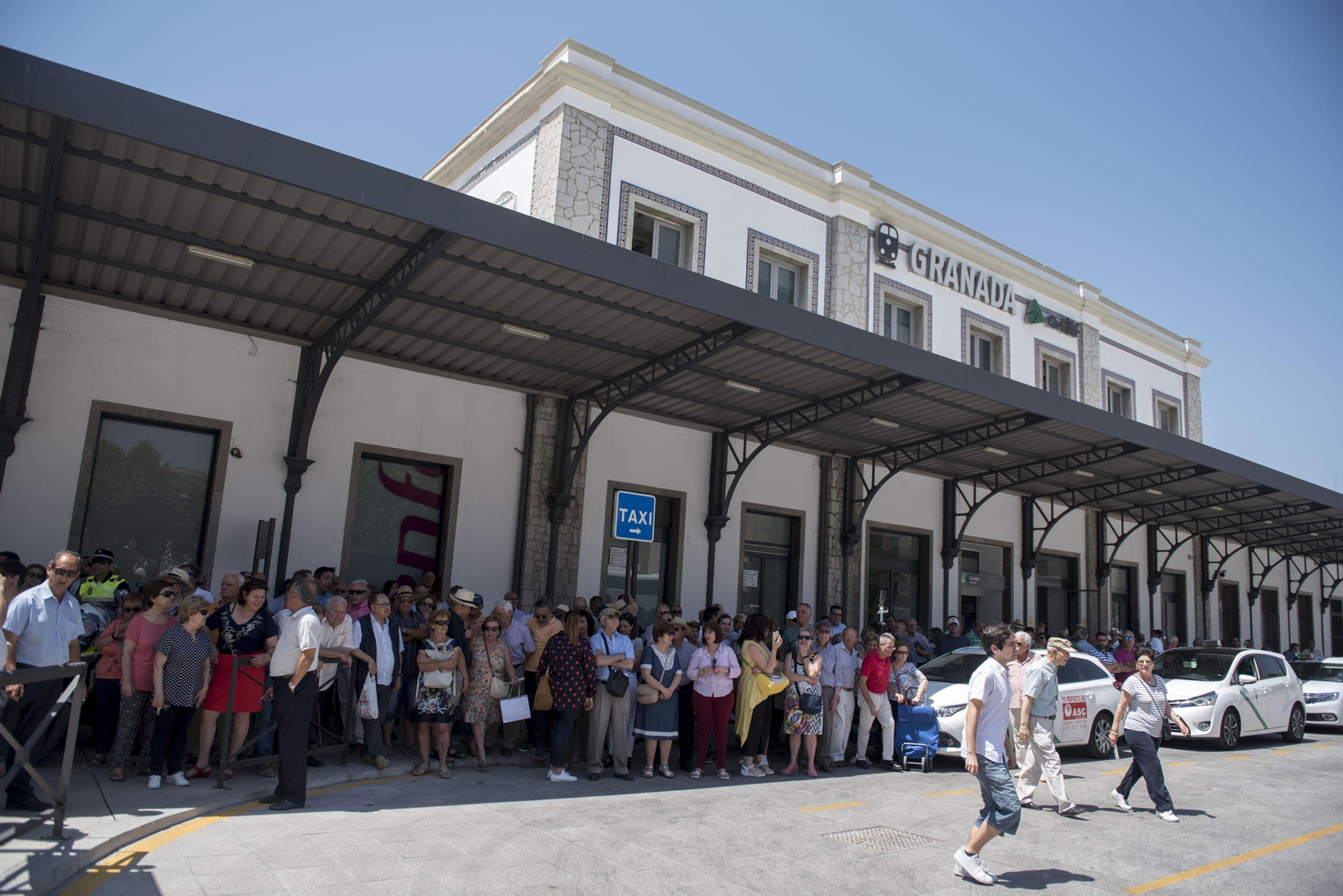 Expectación por la llegada del primer AVE