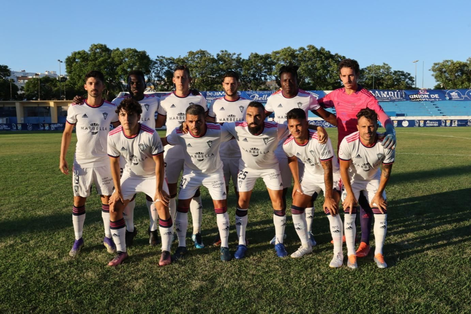 Imágenes del Trofeo Feria de la Vendimia entre el Xerez CD y Marbella