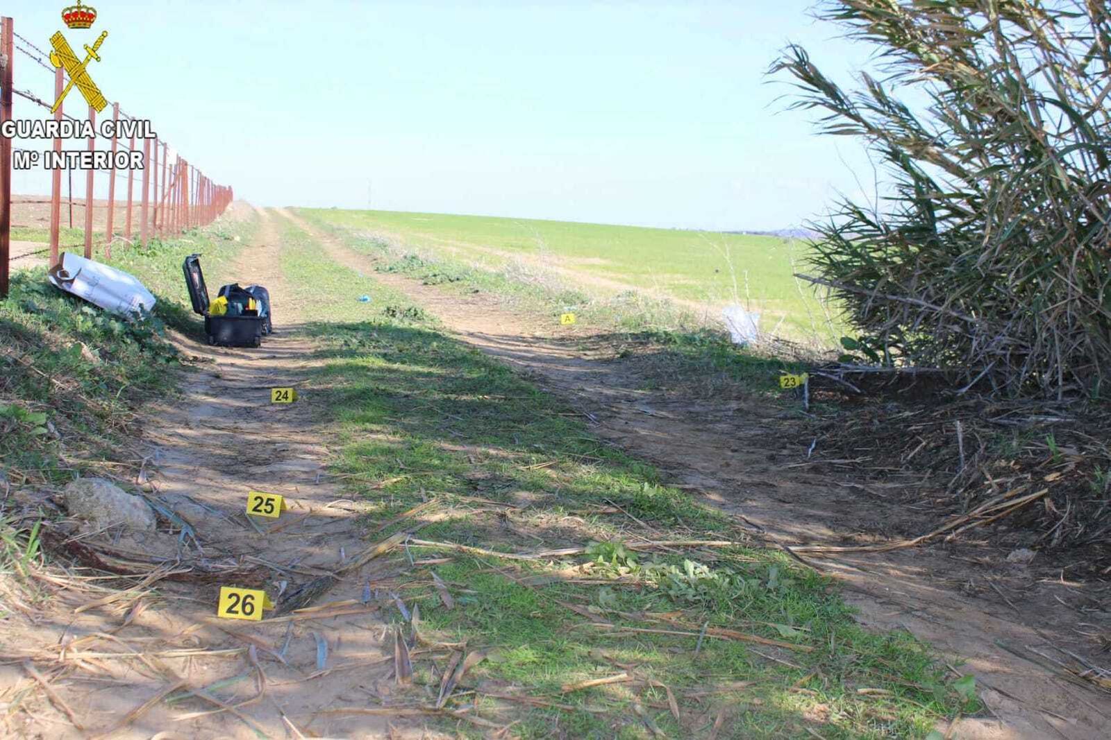 Camino en un diseminado de Chiclana donde apareció el cuerpo de la víctima.