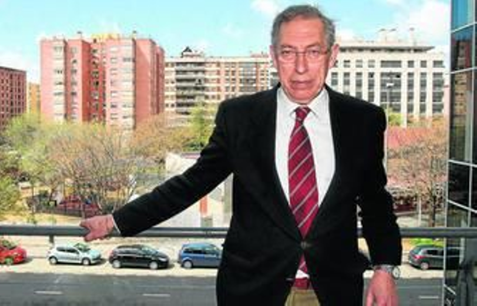 Francisco López Menudo, en las instalaciones de la Facultad de Derecho de la Universidad de Sevilla.