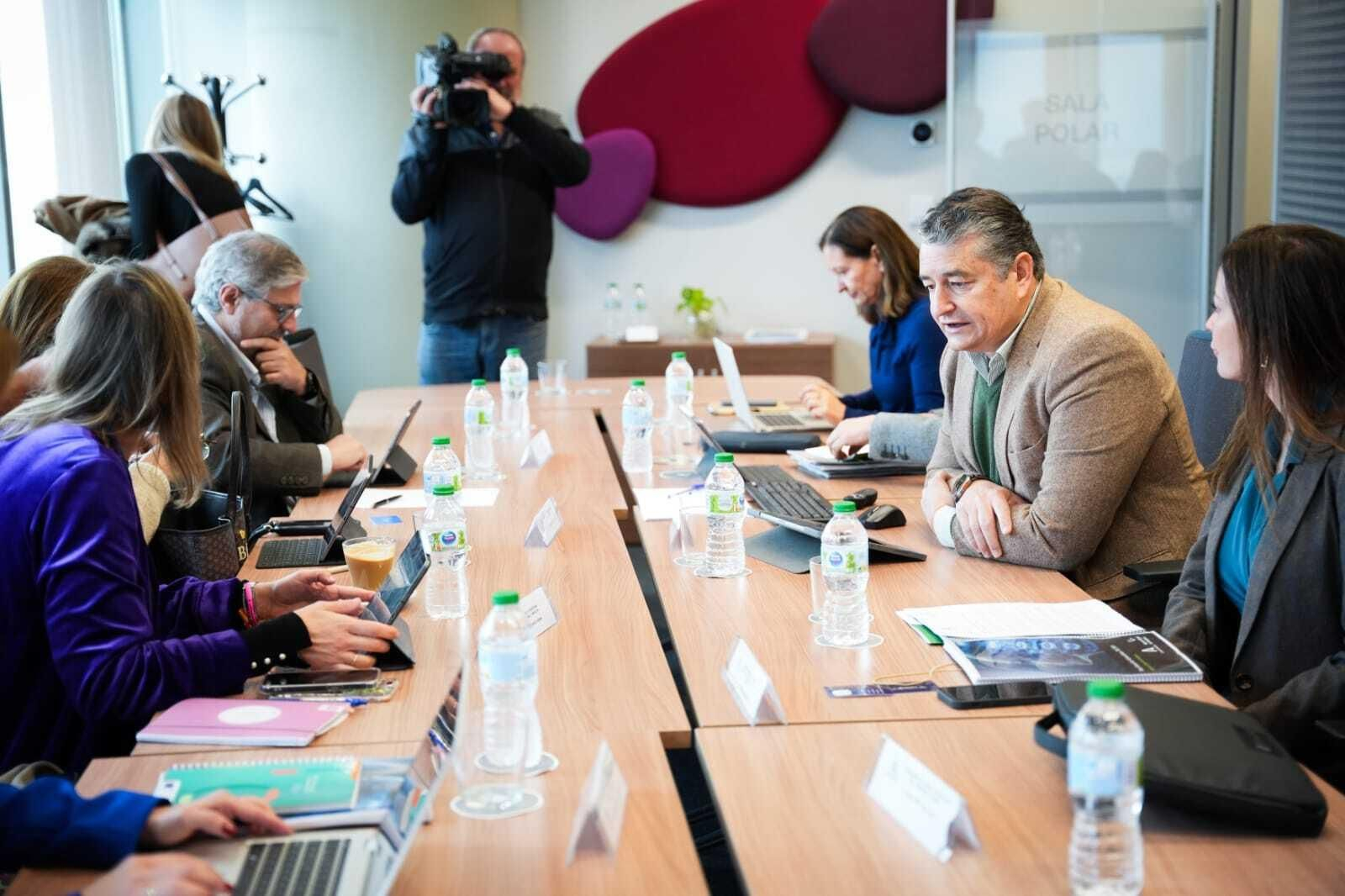 El consejero de la Presidencia, Antonio Sanz, preside el Consejo Rector de la Agencia Digital de Andalucía este viernes.