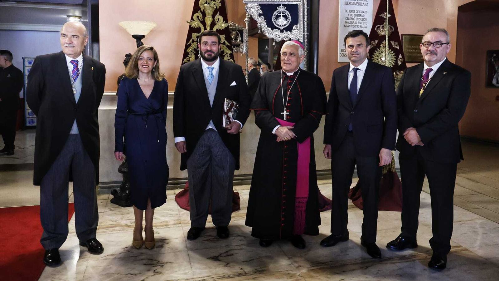 Todas las imágenes del Pregón de Fernando Díaz de la Semana Santa de Cádiz 2024