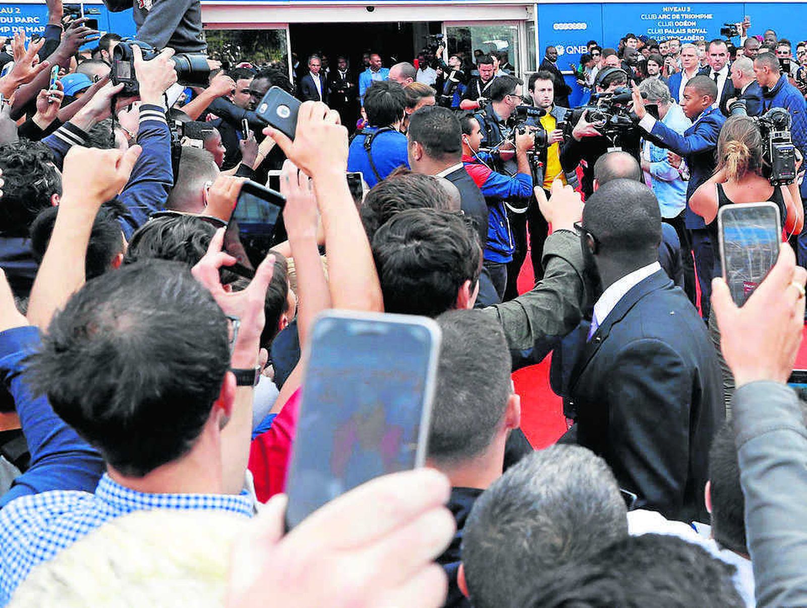 M'bappe es centro de todas las miradasTriunfo del 'Marina Rubicón Doñana'Argentina no levanta cabeza con Messi