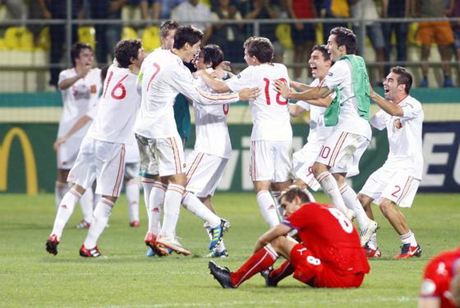 La selección española se proclama campeona de Europa sub'19.

Foto: EFE