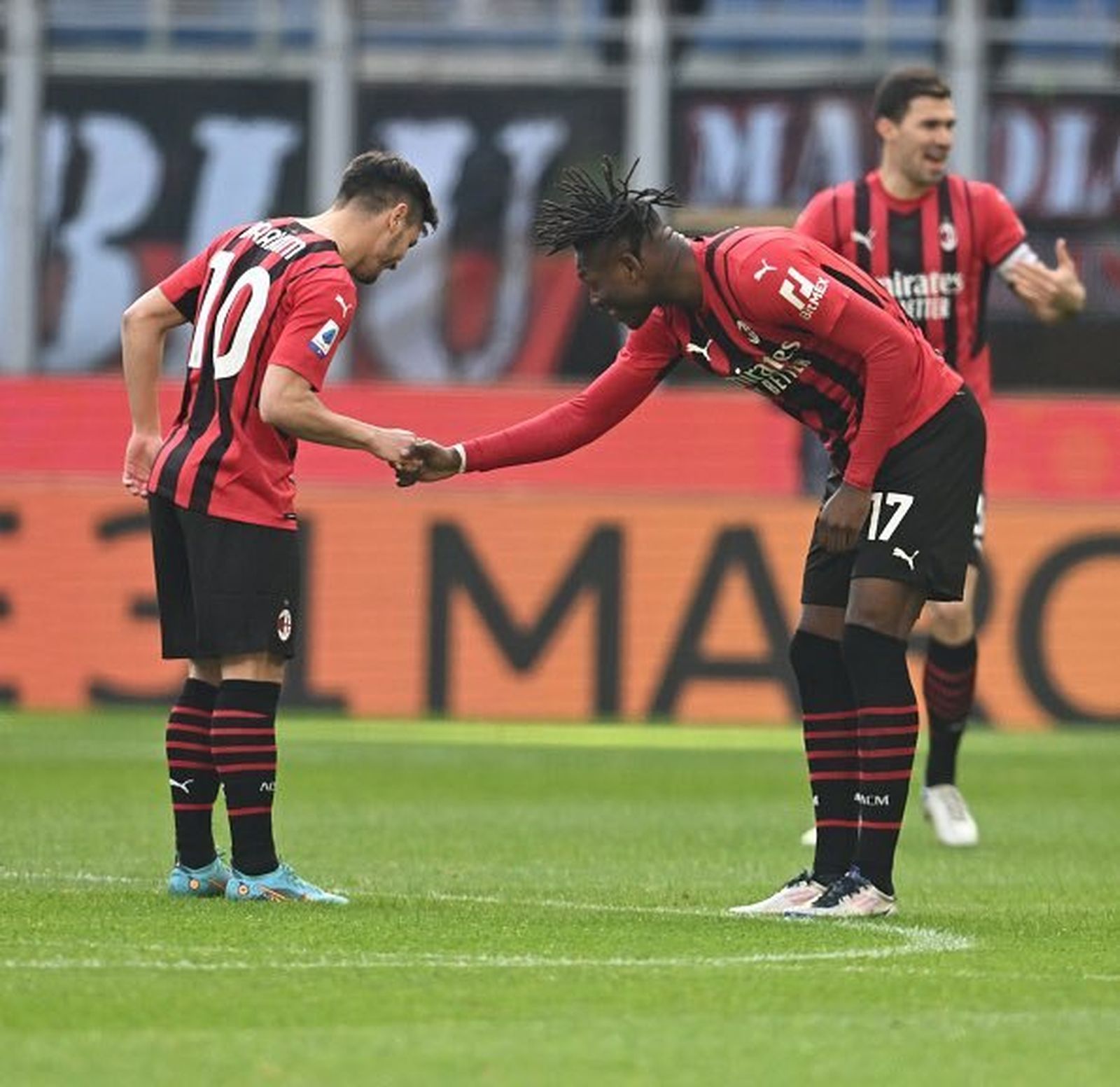 El Milan, nuevo líder en la Serie A; la 'Juve' se mantiene en 'Champions'