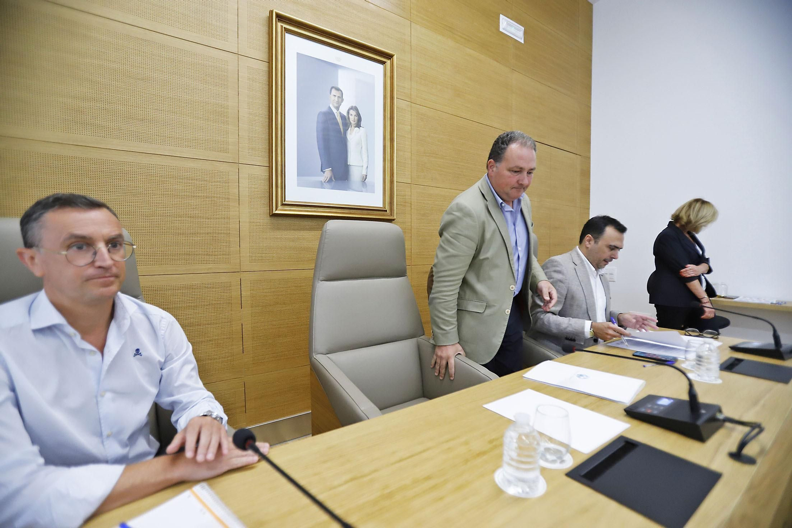 Imágenes del Pleno Extraordinario en la Diputación