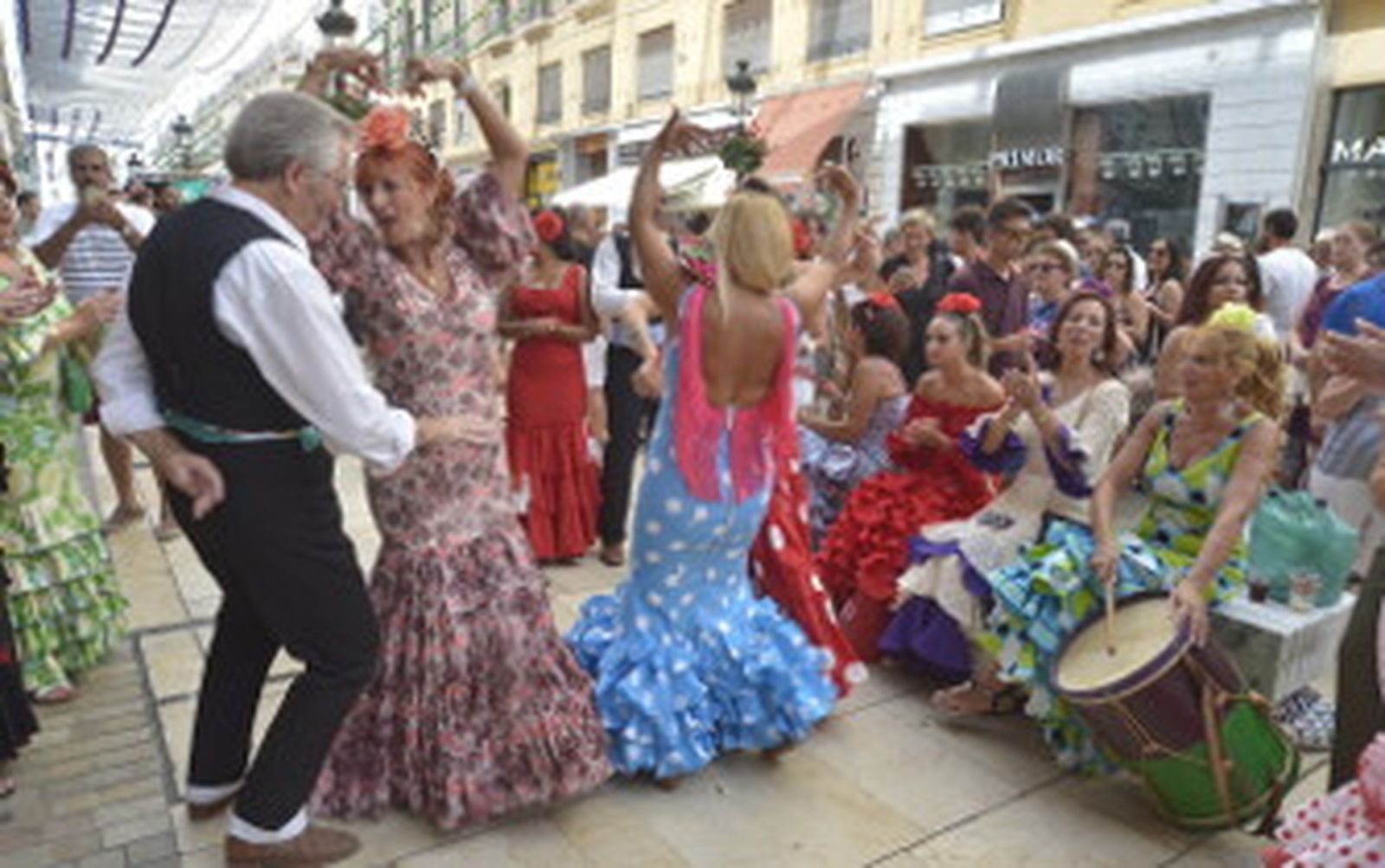 Ni uno menos de los convidados