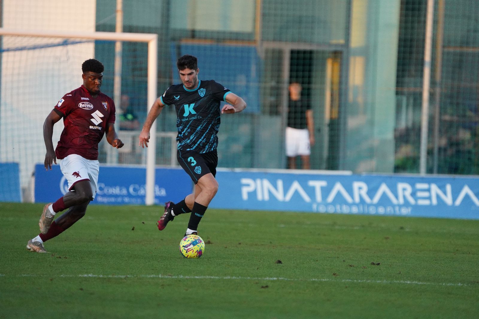 Las fotos del primer encuentro de la historia del Almería ante un rival italiano