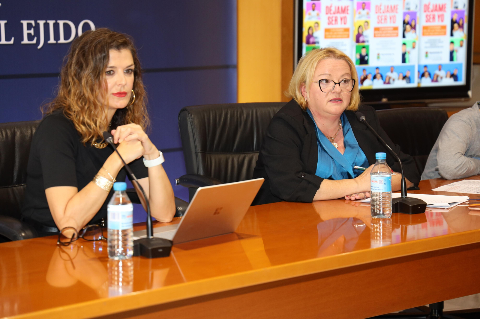 Las ediles presentando la XI Semana de la Discapacidad