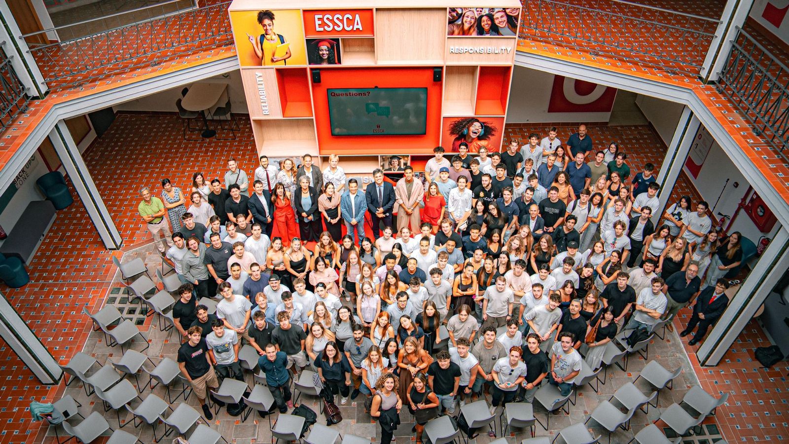 Inauguración de la ESSCA en Málaga