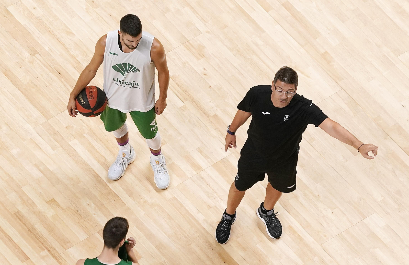 Fotos: El entrenamiento del Unicaja, ya con Michael Eric