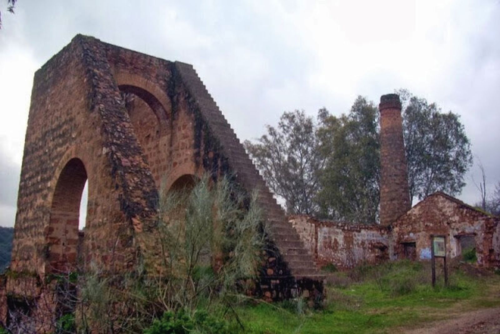 De Linarejos a los pozos mineros: la ruta más sorprendente del antiguo distrito minero, en imágenes