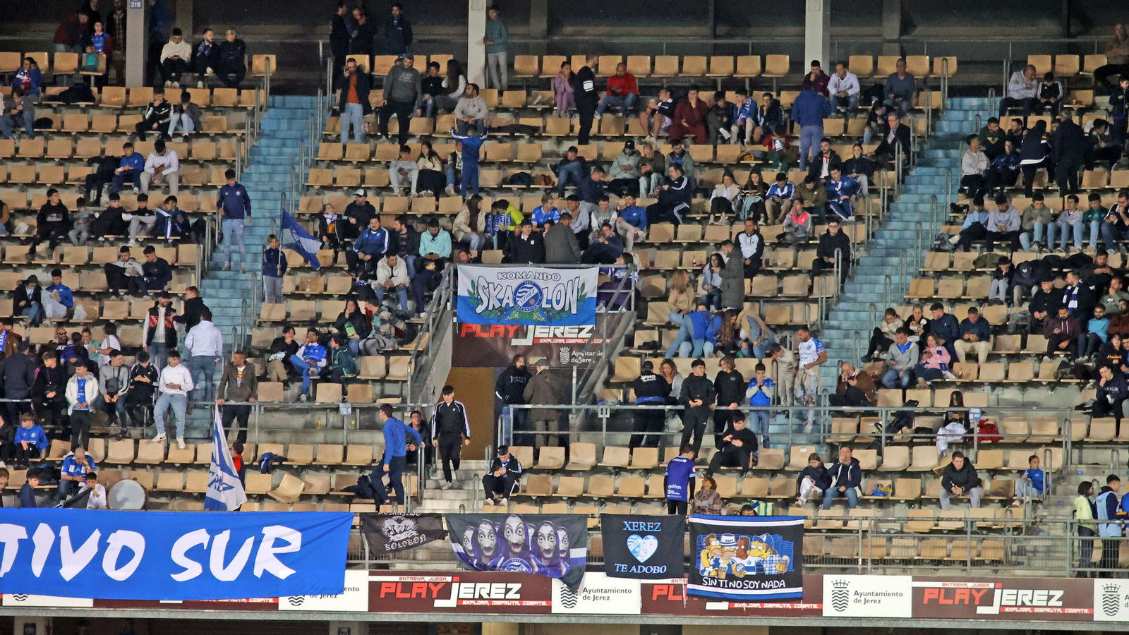 Búscate en el Xerez DFC - Ceuta B en el Municipal de Chapín en Jerez