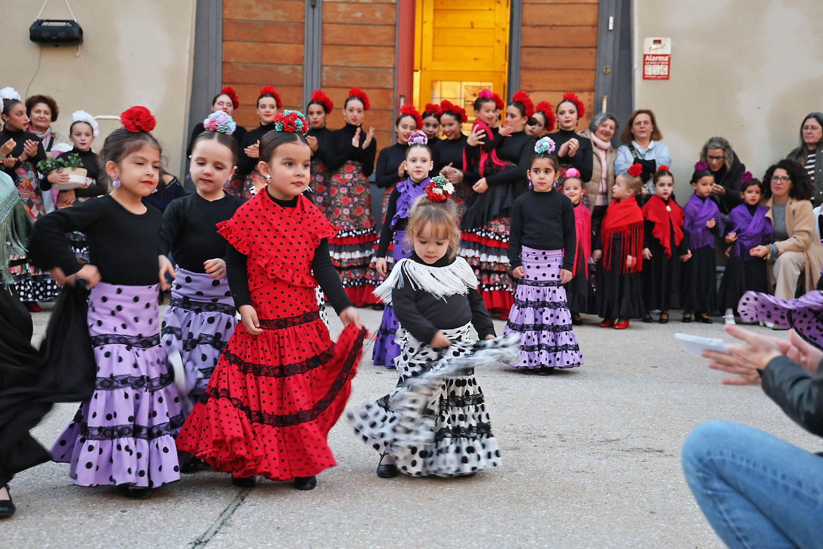 Imágenes del ambiente en la Zambomba Sor Eusebia
