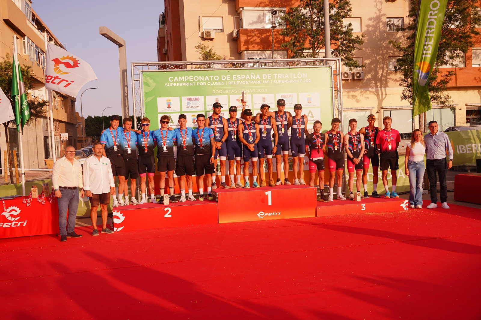 Podio en categoría masculina de la cuarta jornada de la Liga Nacional de Clubes de Triatlón. Podio en categoría masculina de la cuarta jornada de la Liga Nacional de Clubes de Triatlón.