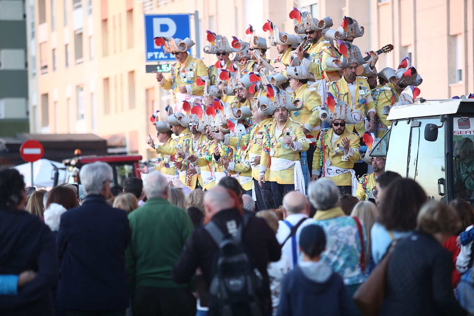 Las imágenes del carrusel de coros en el paseo marítimo