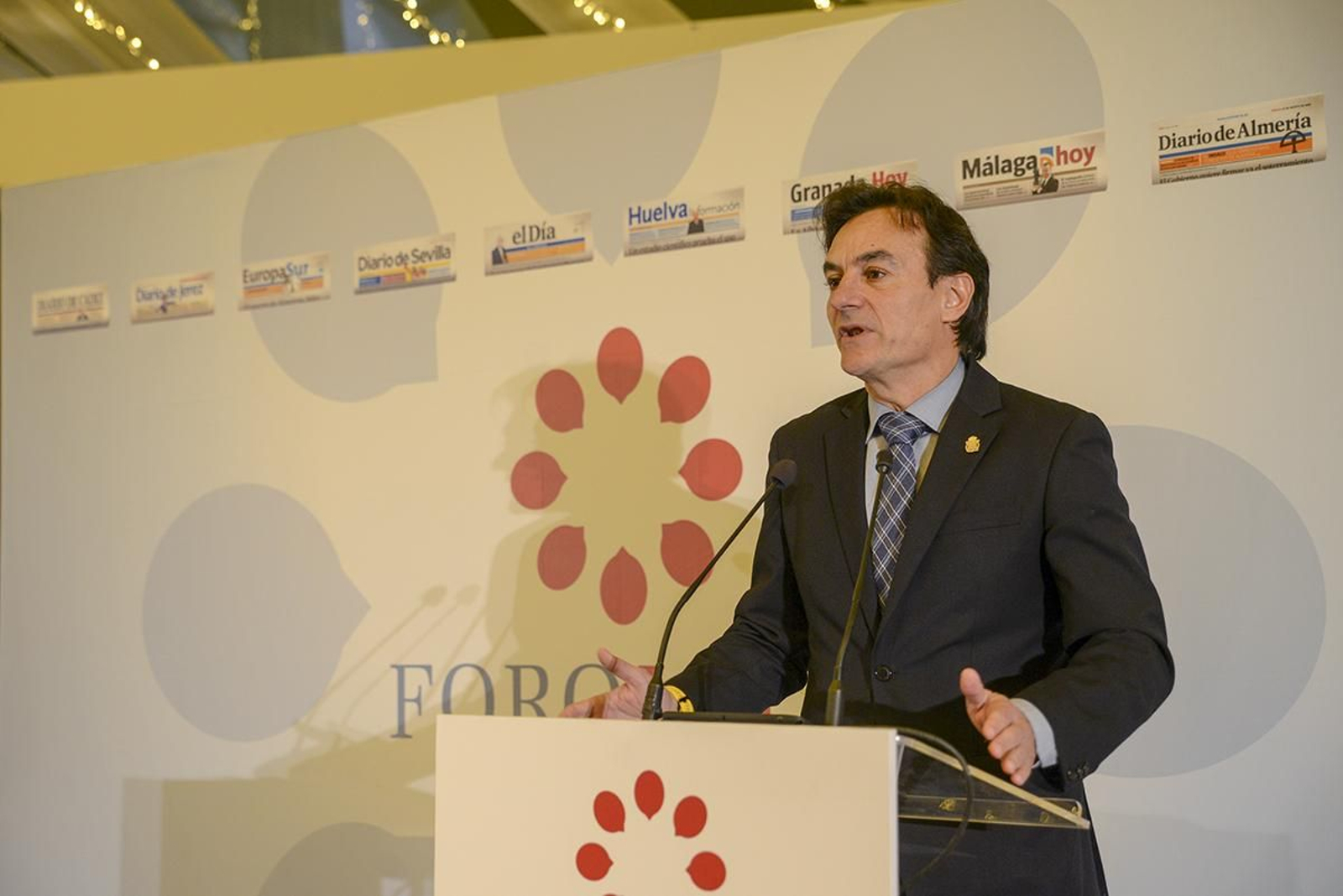 En imágenes: así ha sido el desayuno informativo de Jaén Hoy con el alcalde, Agustín González