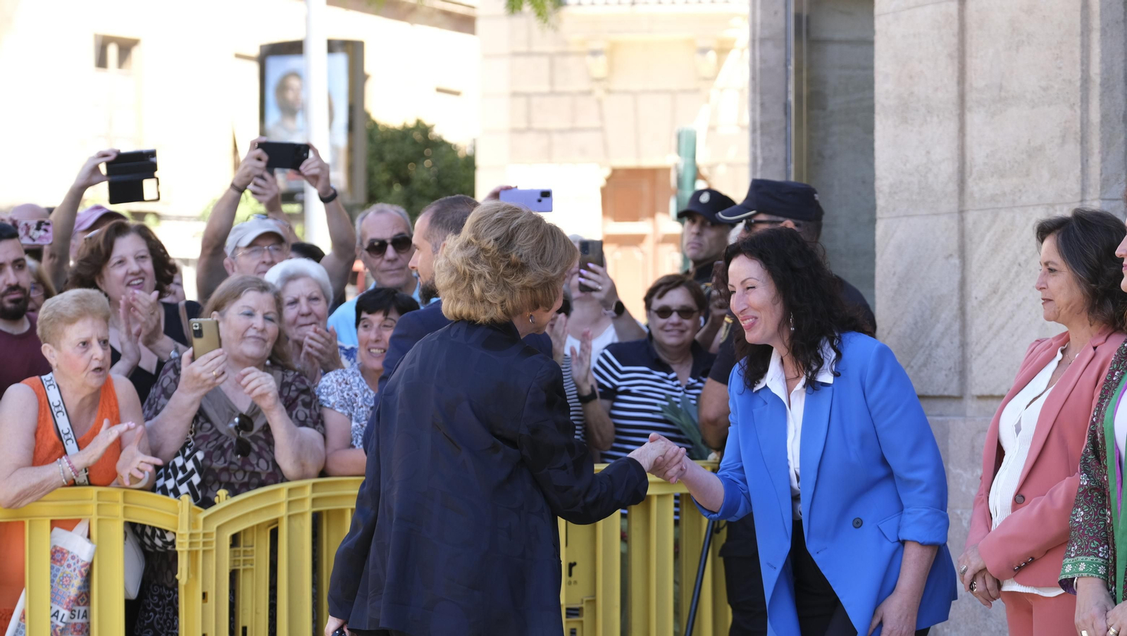 La Reina Sofía inaugura el I Congreso Internacional sobre ELA, en imágenes