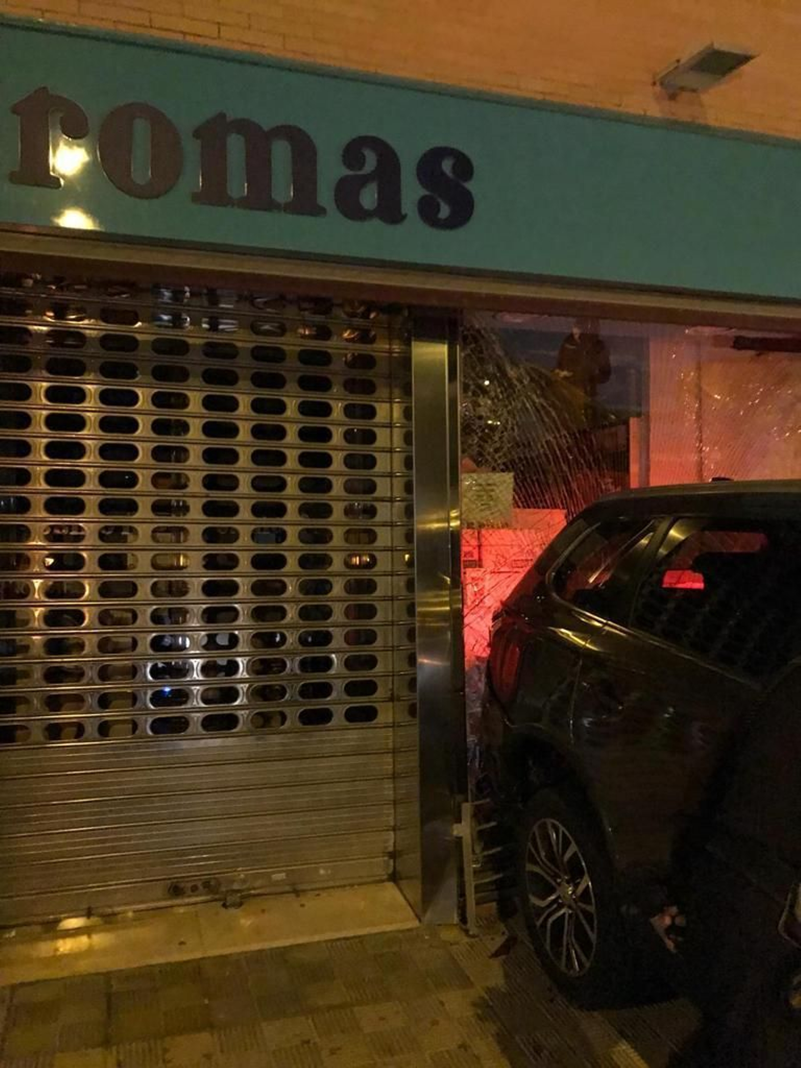 Imágenes de los robos en las perfumerías Aromas