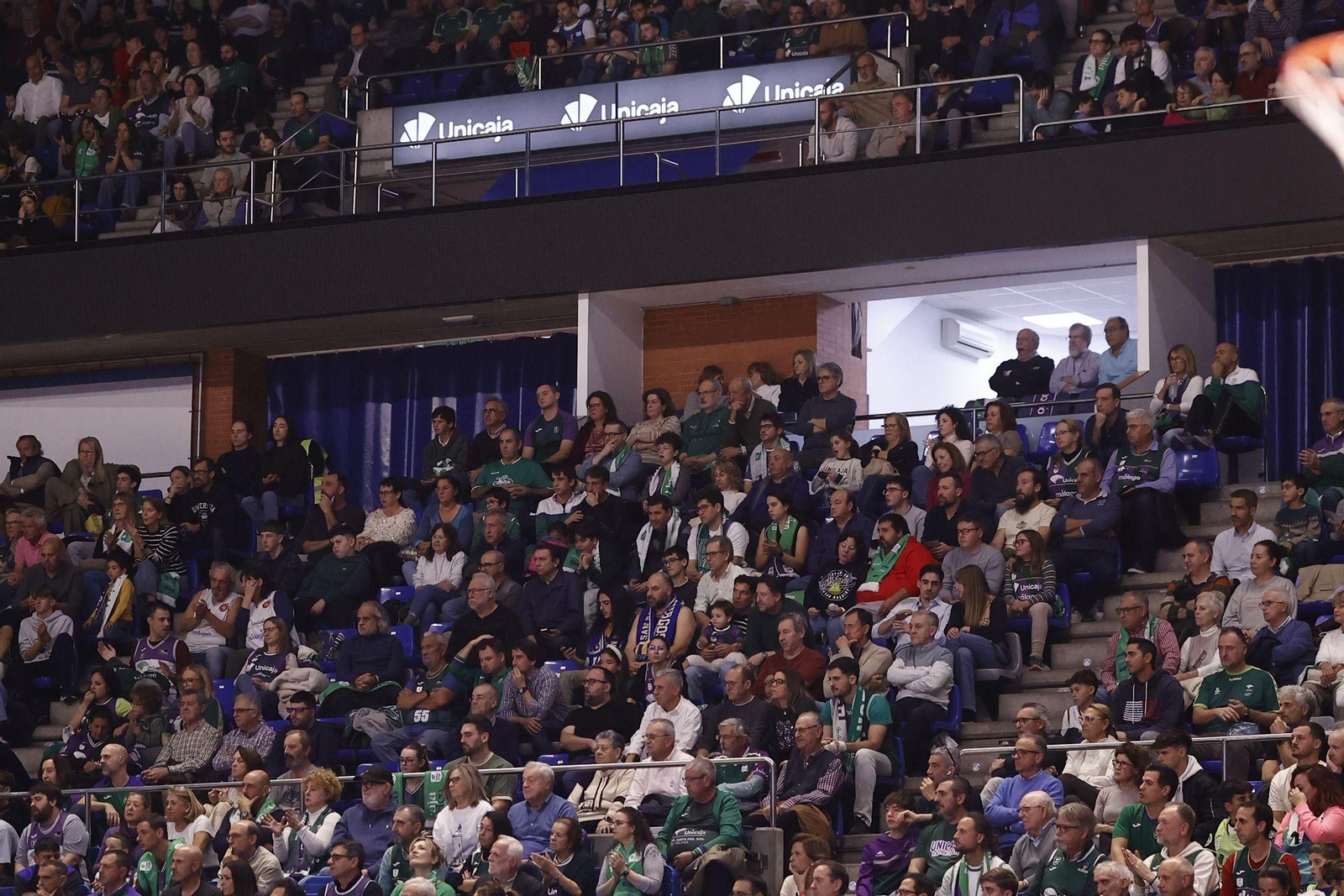 Búscate en las gradas del Carpena en el Unicaja-San Pablo Burgos