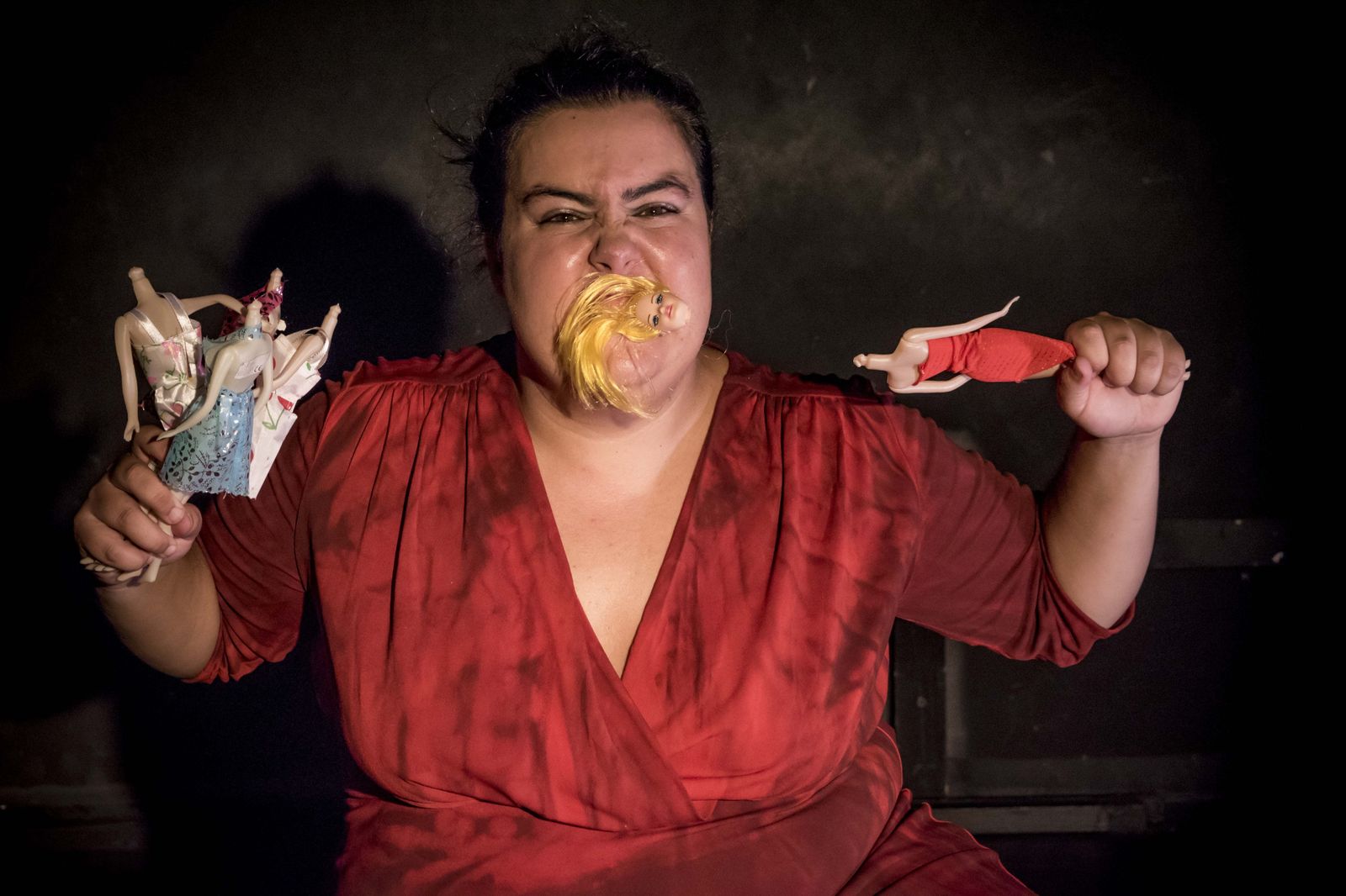 'Perfecta' es un montaje sobre la necesidad de romper los estereotipos sociales.