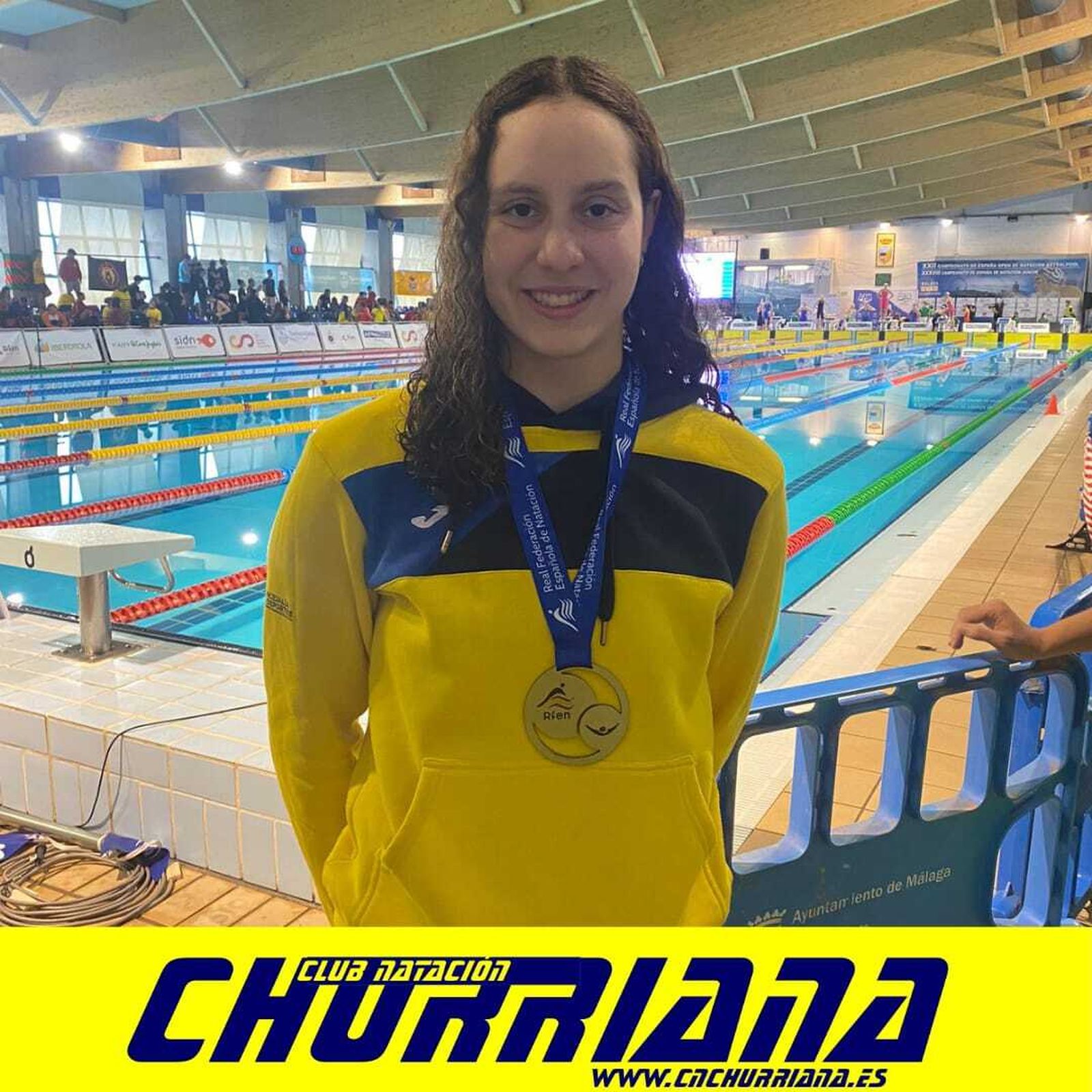 Alba Vázquez, nadadora del Club Churriana