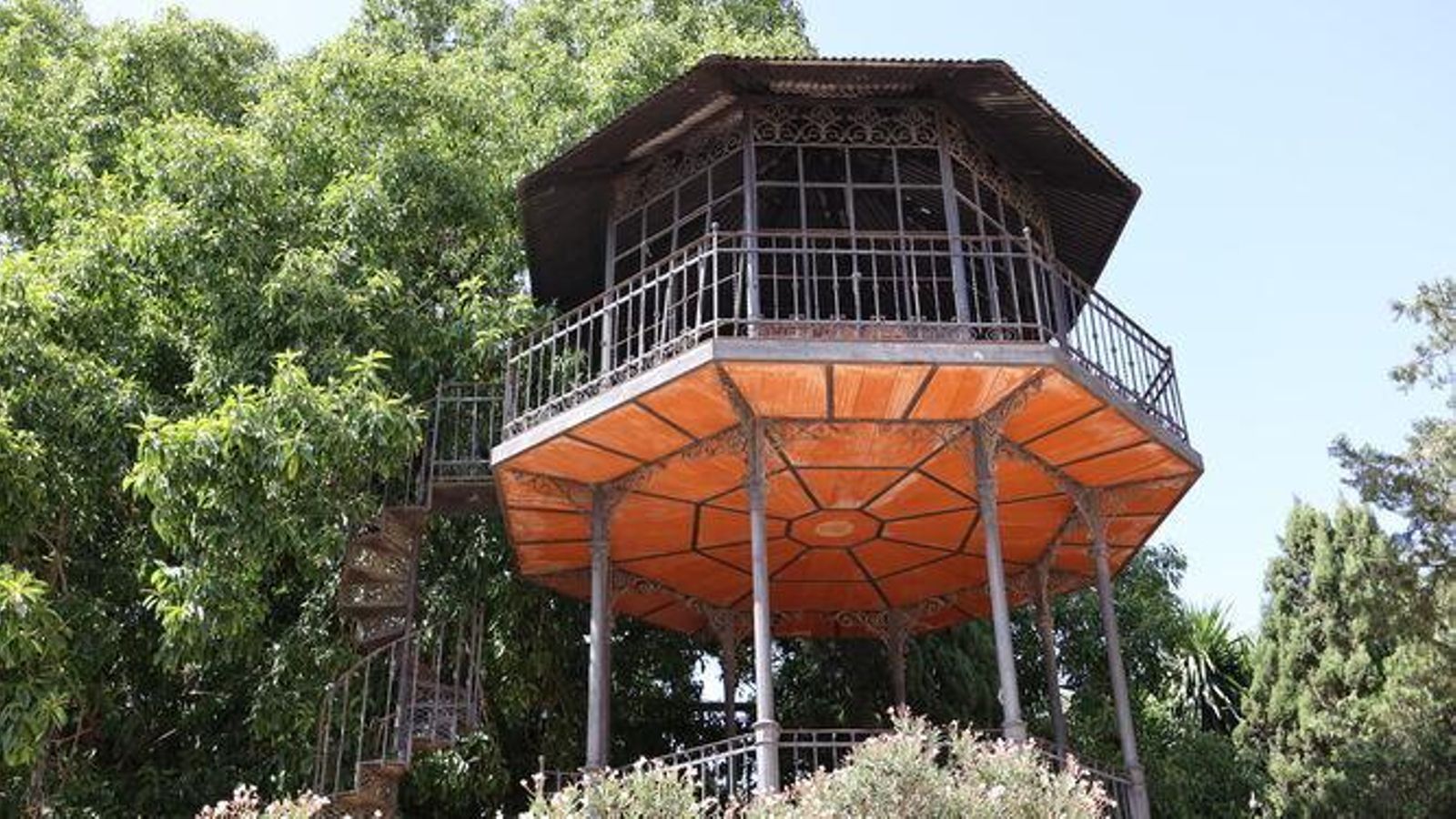 Templete-mirador, en la Alameda Vieja.