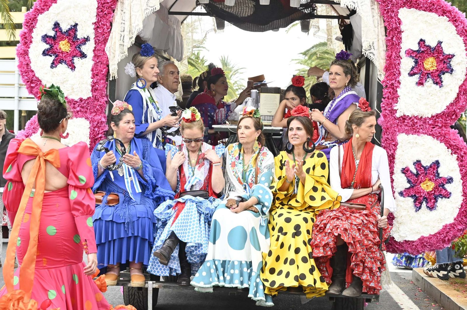 Imágenes de los carros de la Hermandad del Rocío de Huelva