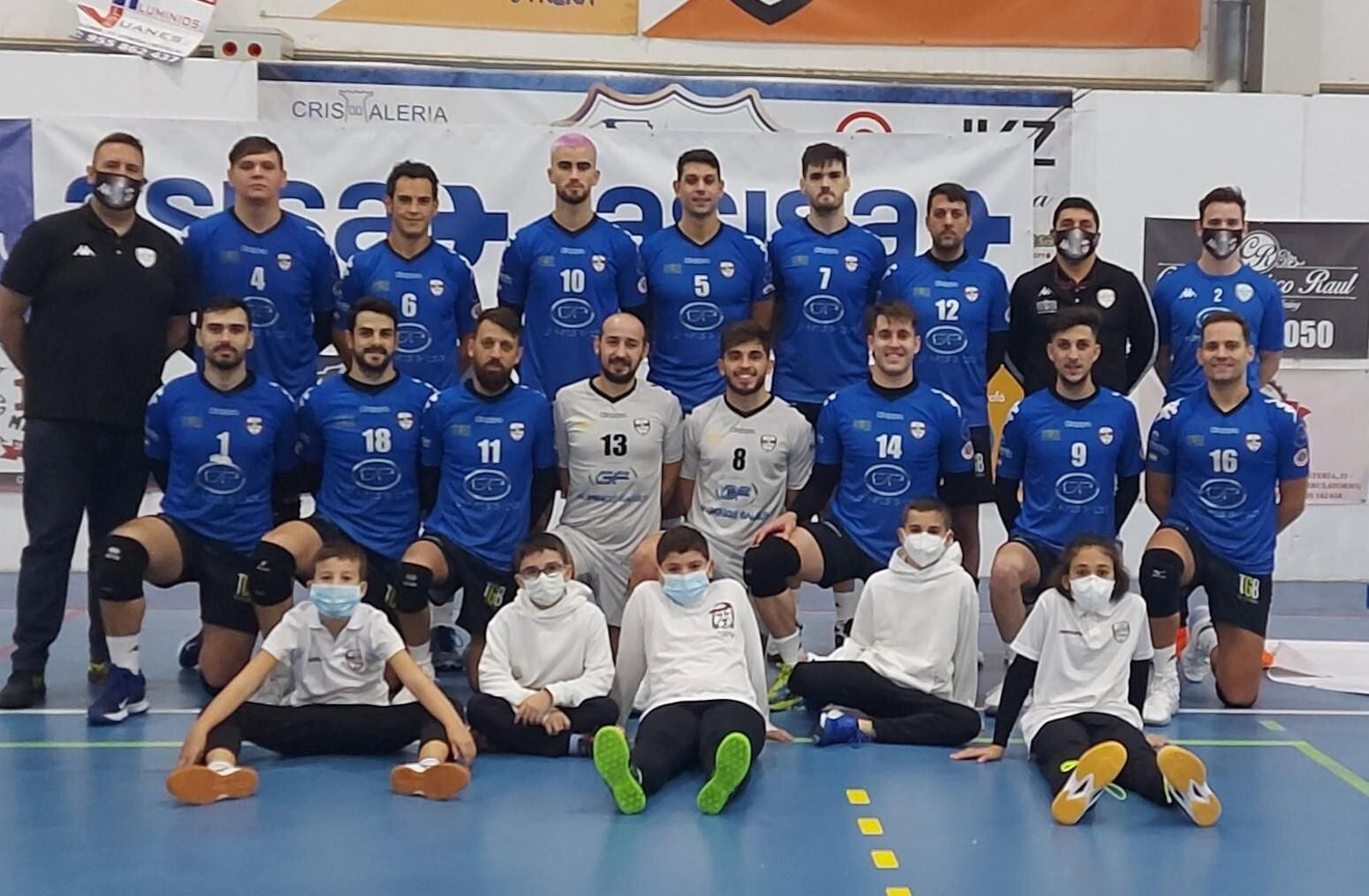 El Aluminios Galisur posa antes del partido contra el Sóller.