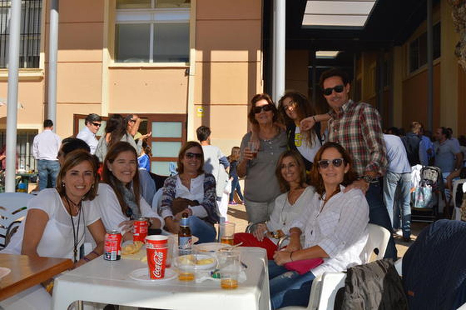 María del Carmen Marrufo, Mabel Sáncez, Puri Alcántara, Piluca Pérez Díaz-Alersi, Begoña y Falele Cózar y Begoña Martínez.

Foto: Ignacio Casas de Ciria
