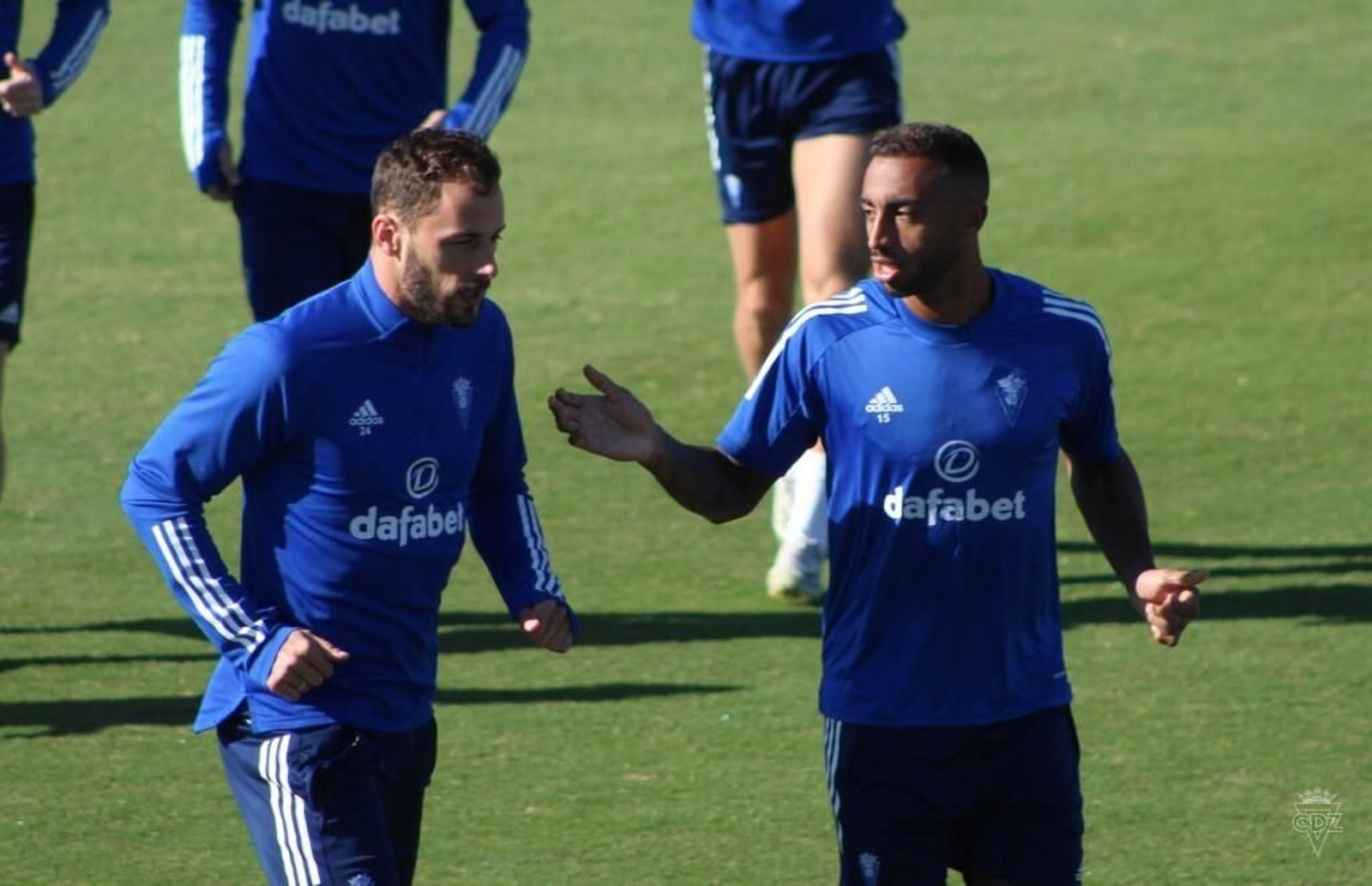 Malbasic (i) y Akapo, en un entrenamiento.