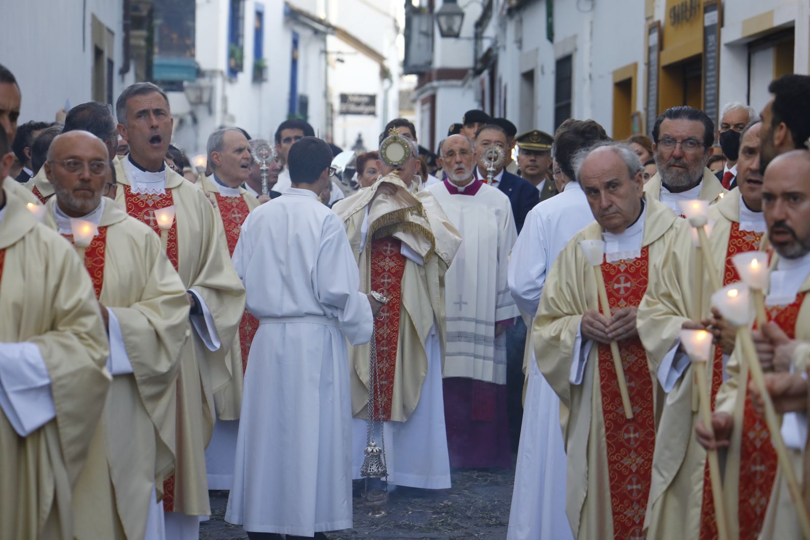 Las imágenes de la salida procesional del Corpus Christi en Córdoba