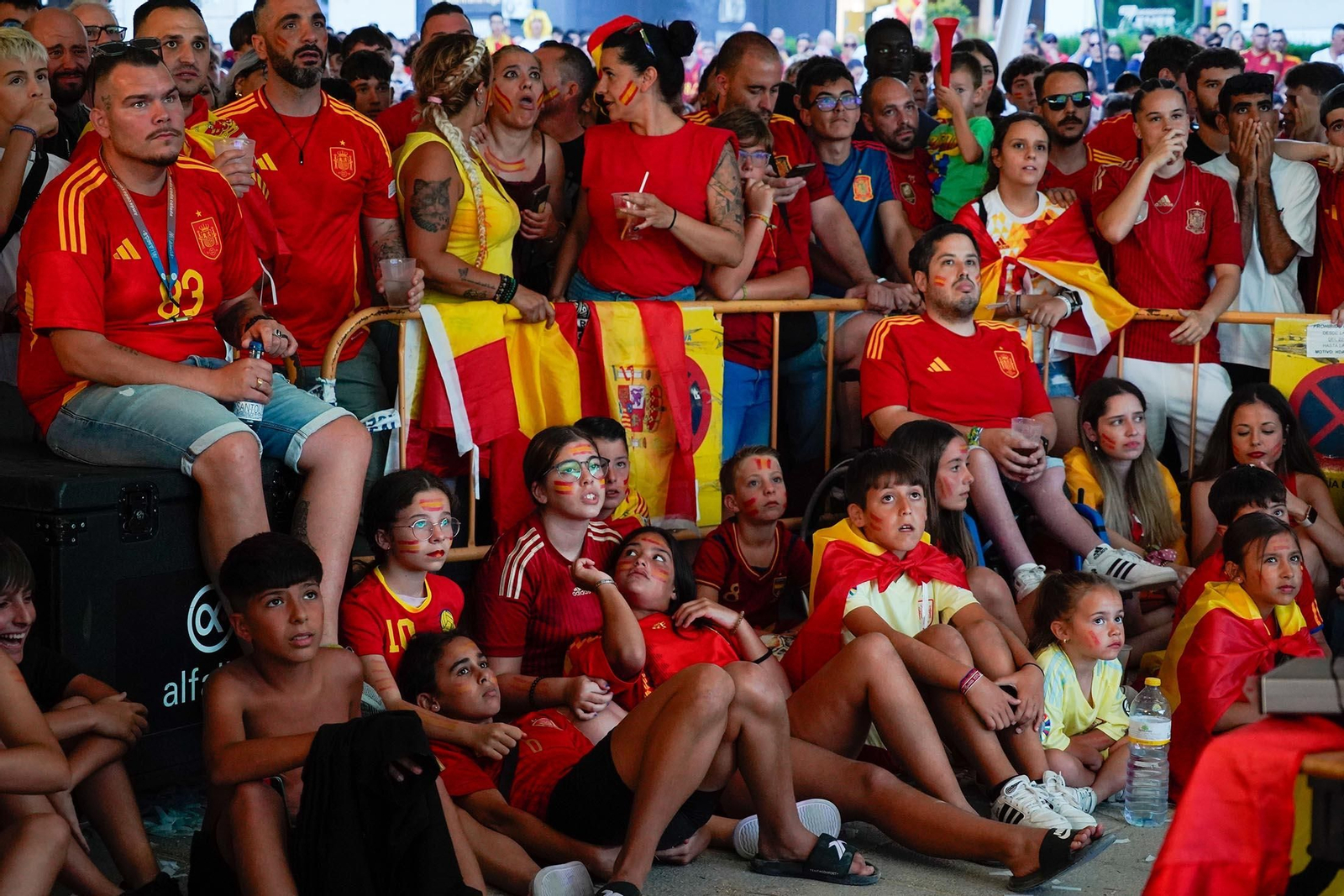 Imágenes del ambiente durante la final de la Eurocopa entre España e Inglaterra Imágenes del ambiente durante la final de la Eurocopa entre España e Inglaterra