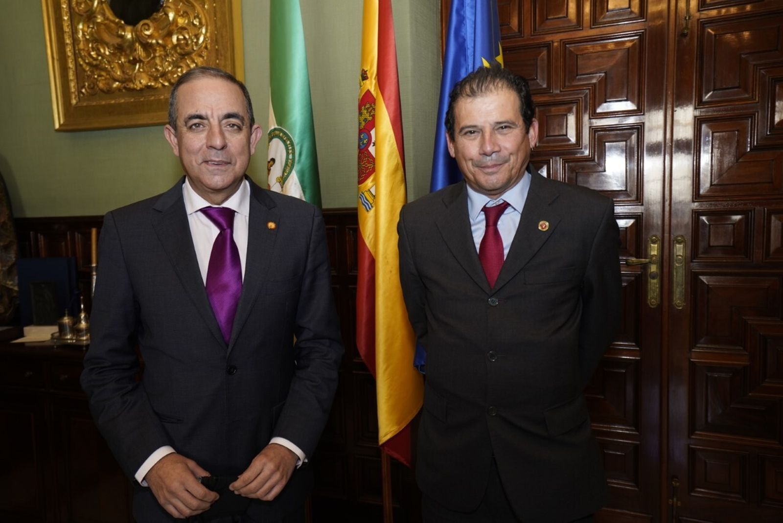 El rector de la US, Miguel Ángel Castro, junto a Alejandro Díaz.