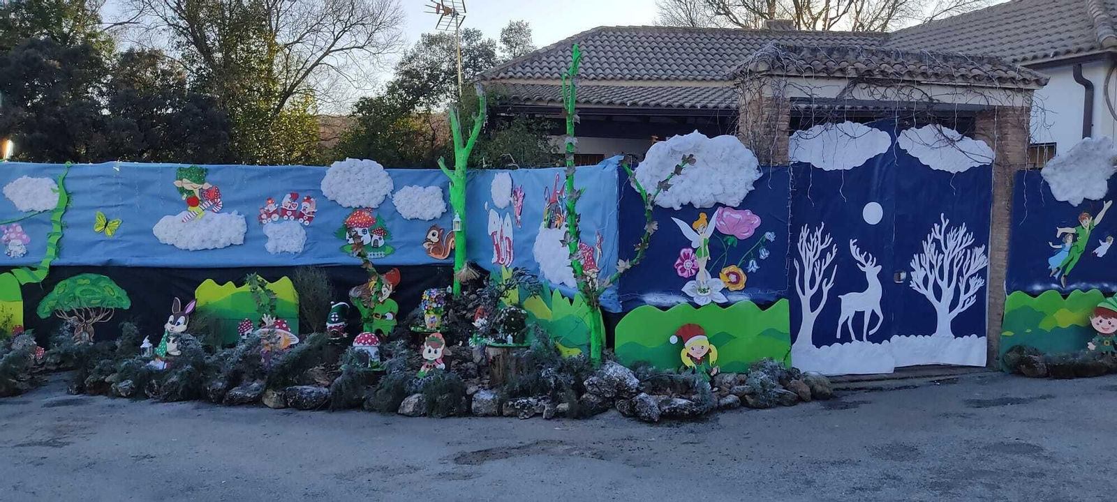 En imágenes: ¡Bienvenidos al mundo fantástico por Navidad de Las Pedrizas!