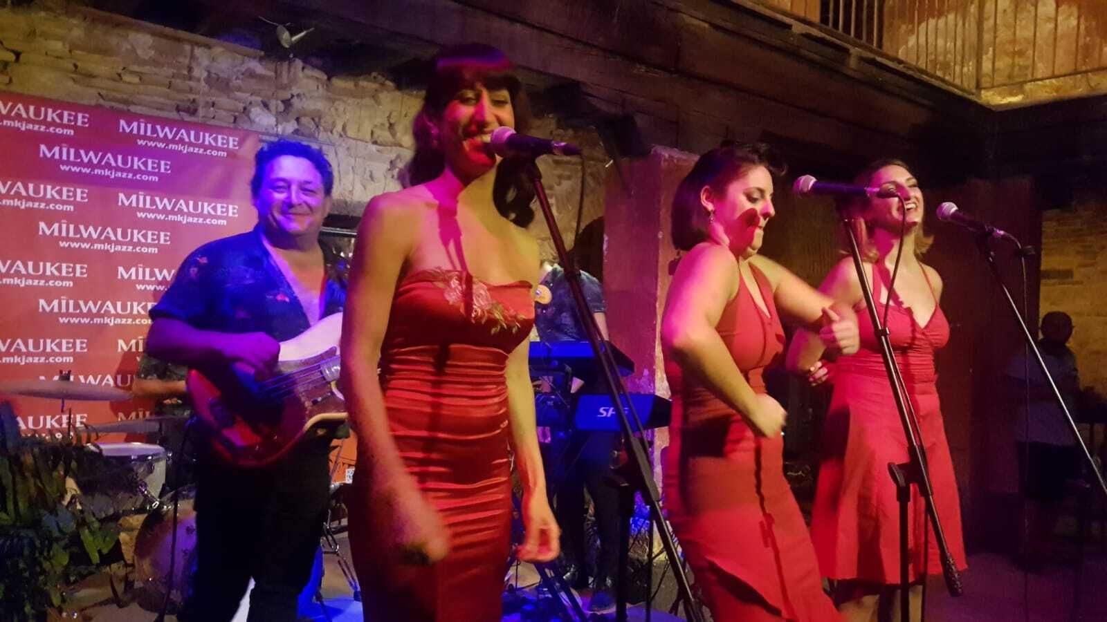 The Donelles, en la Sala Milwaukee.