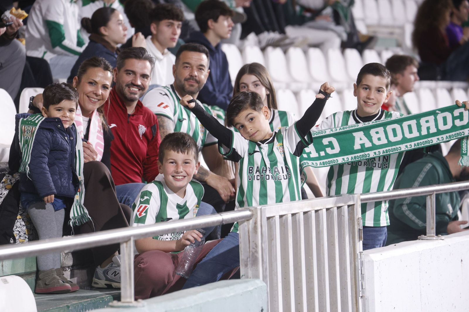 Búscate en la galería de fotos del Córdoba CF-Andorra