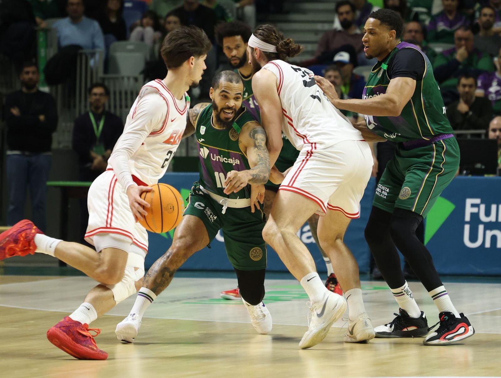 El Unicaja-Elan Chalon, en fotos