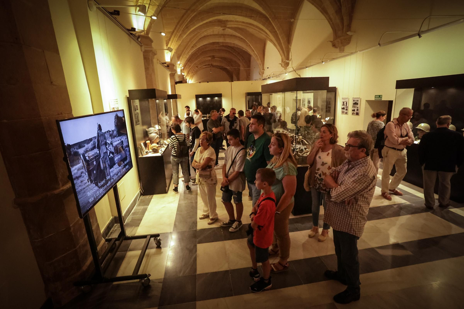 Imágenes de la exposición de maquetas de la II Guerra Mundial en los Claustros de Jerez Imágenes de la exposición de maquetas de la II Guerra Mundial en los Claustros de Jerez