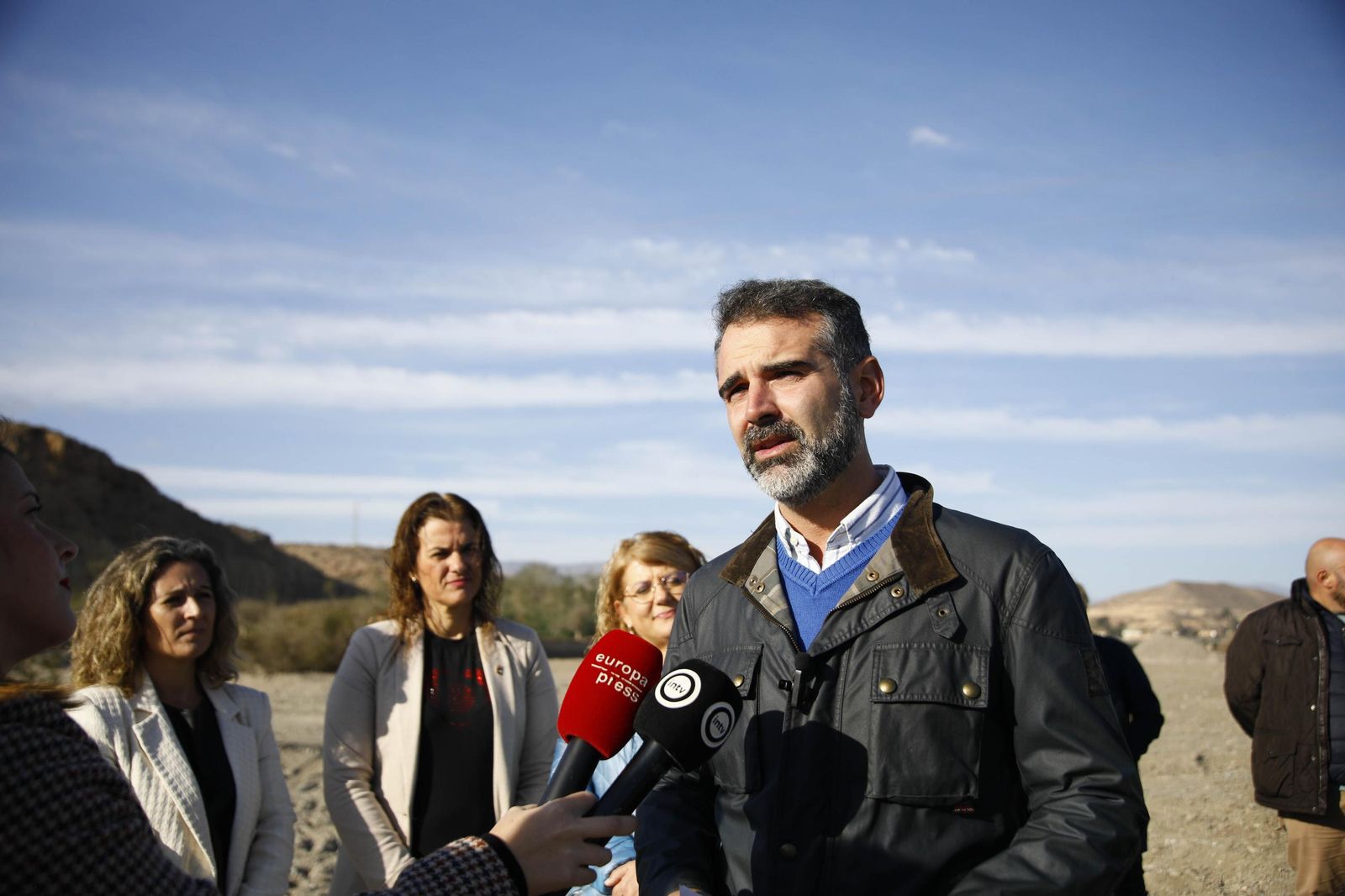 Las imágenes de la visita las obras de restauración hidrogeomorfológica y de naturalización del cauce del río Andarax, en Rioja