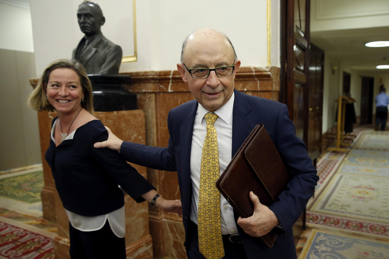 El ministro de Hacienda, Cristóbal Montoro, ayer en el Congreso de los Diputados.