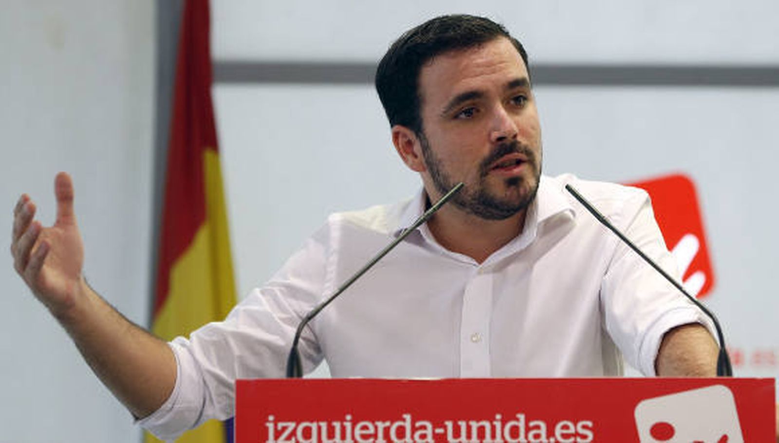 Garzón: "Las prisas y las campañas en paralelo ante el 26-J mermaron la eficiencia de Unidos Podemos"