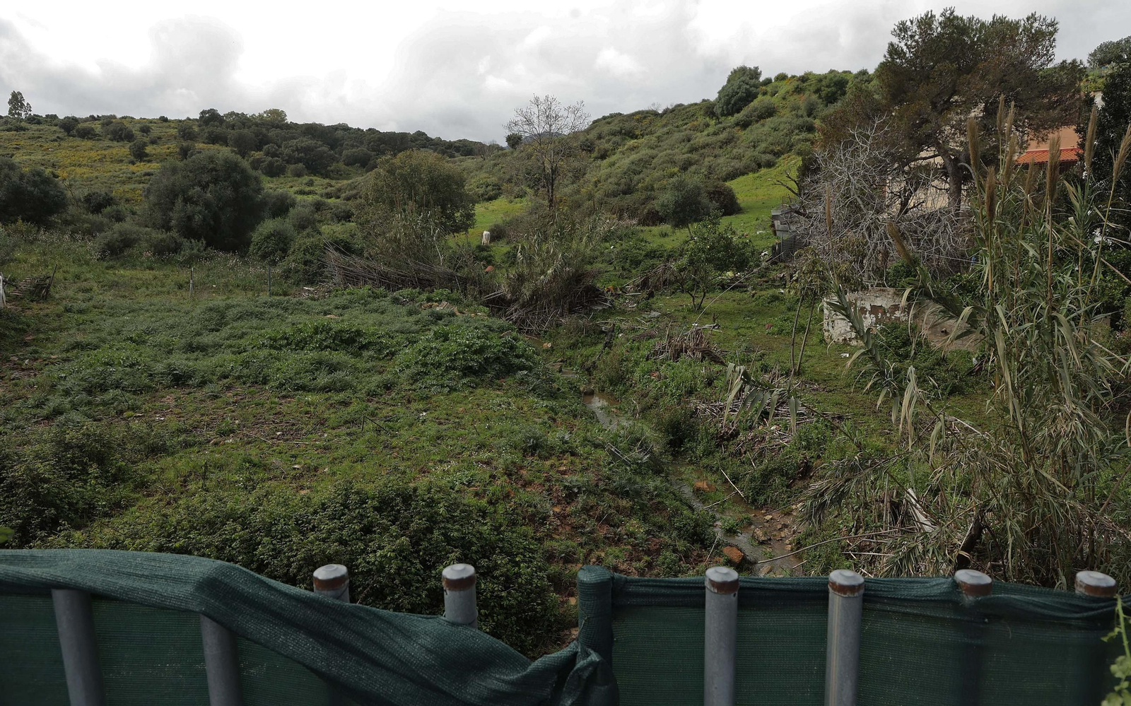 Fotos de los desperfectos e irregularidades en La Menacha