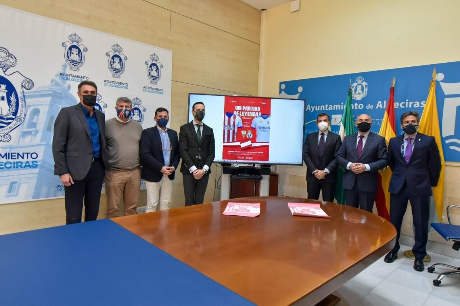La presentación del partido de los veteranos del Algeciras y el Madrid.