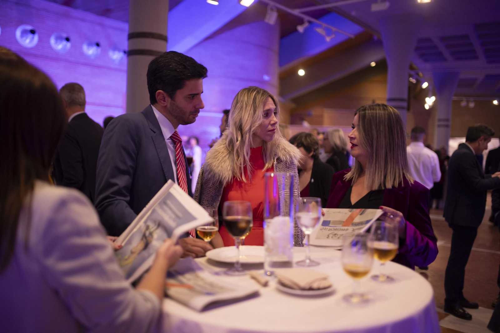 Imágenes de la recepción a los invitados a la gala del 40 aniversario de Huelva Información