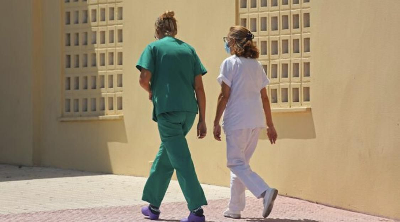 Sanitarias en la instalaciones de un hospital andaluz